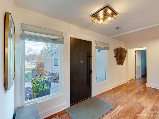 Building Photo - 8300 Raintree Ln