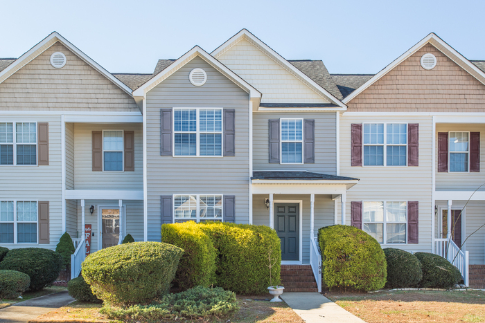Primary Photo - Adorable Clayton Town home For Rent