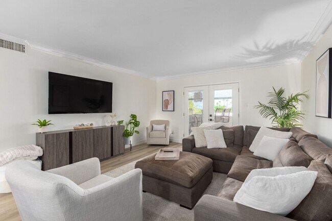 Foto del edificio - 5151 N 77th St