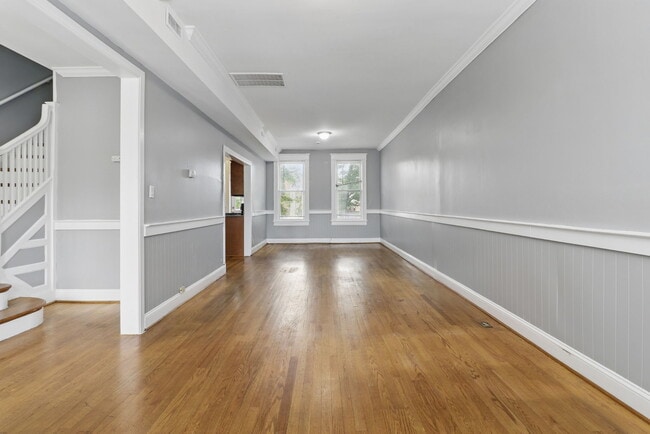 Building Photo - 809 Jefferson St NW