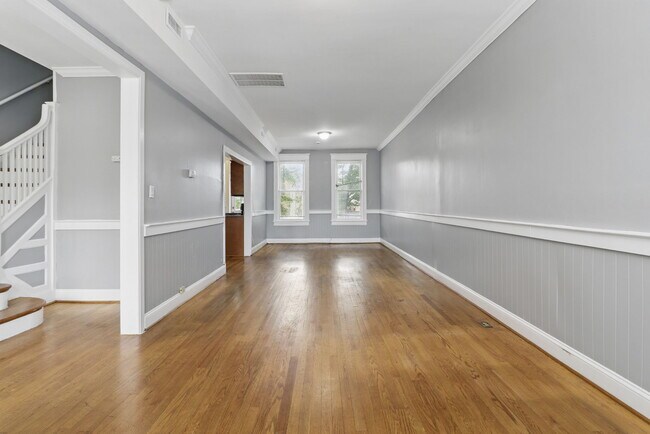 Foto del edificio - 809 Jefferson St NW