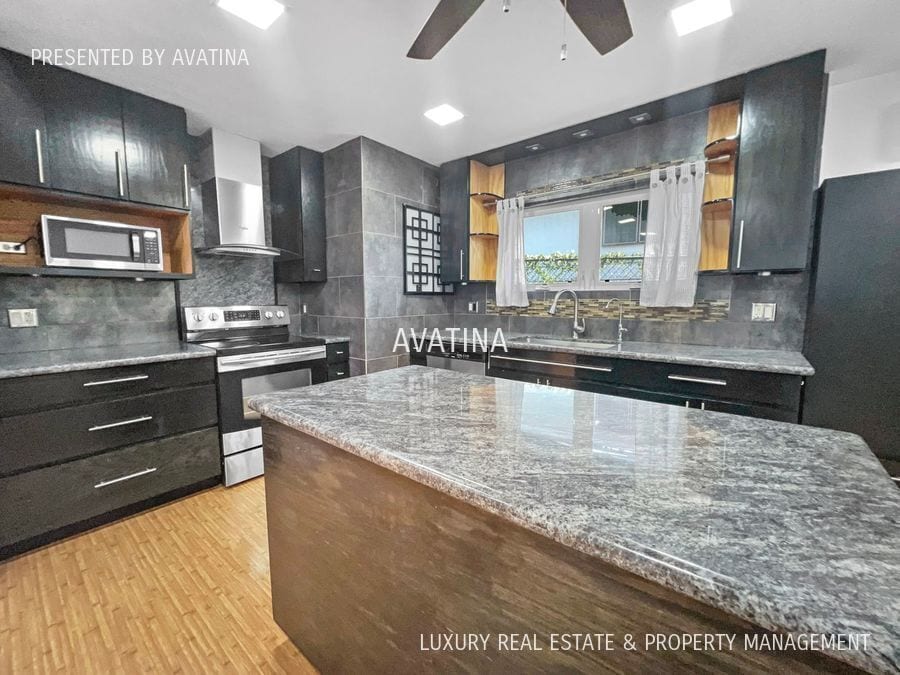 Photo - 736 N Kuakini St-