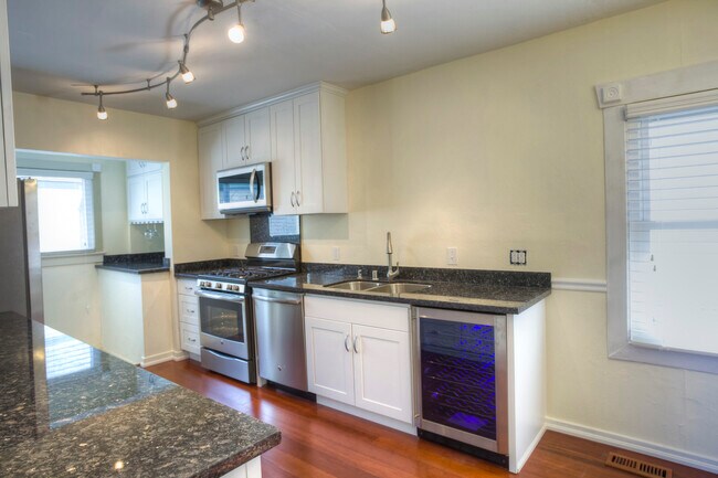 Gourmet Kitchen with Granite Counter Tops and Wine Stabilizer - 2 Carmel Ave