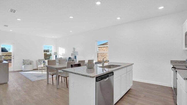 Building Photo - 13634 Logan Pl