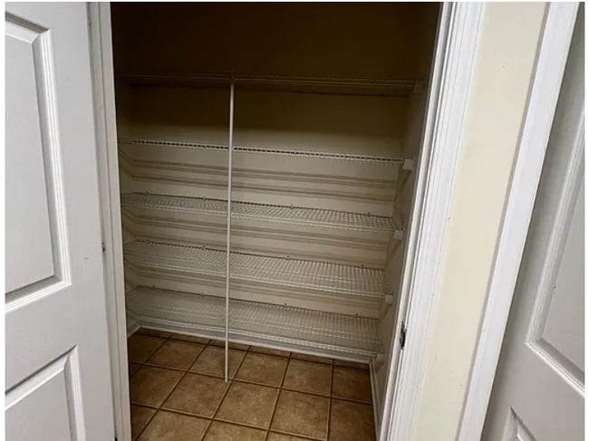 Foto del edificio - 1314 Sierra Dr