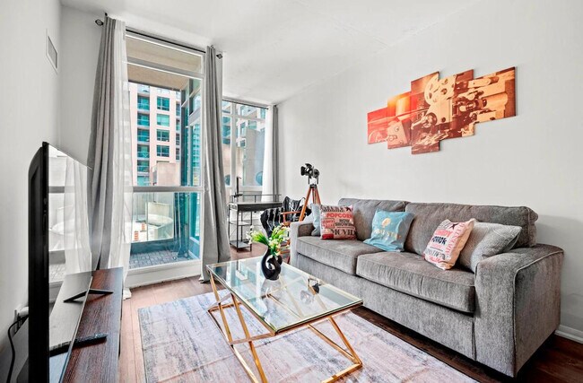 Photo du bâtiment - 231 Fort York Blvd