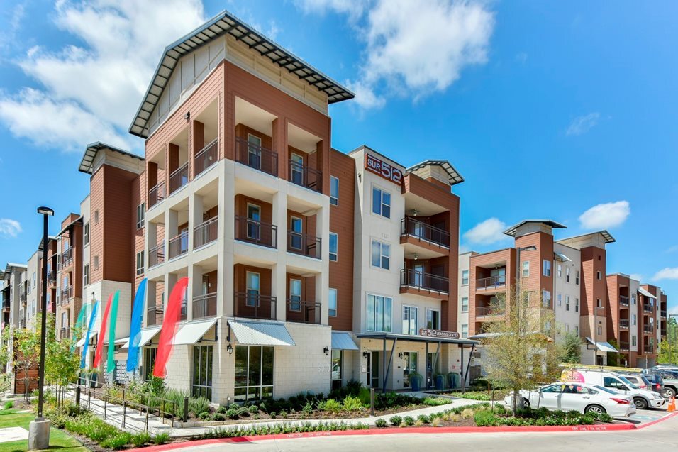Primary Photo - Its Always Sunny In South Congress. 2 BR