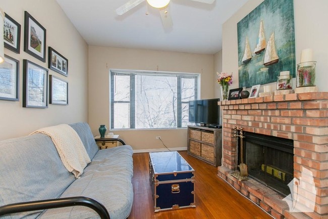 Foto del edificio - 685 W Wrightwood Ave