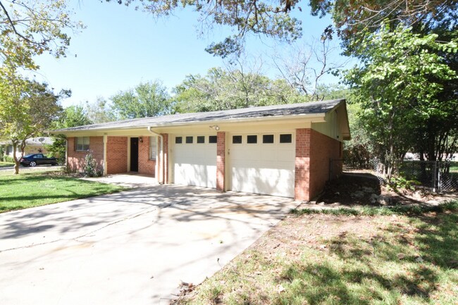 Foto del edificio - 3306 East Dr