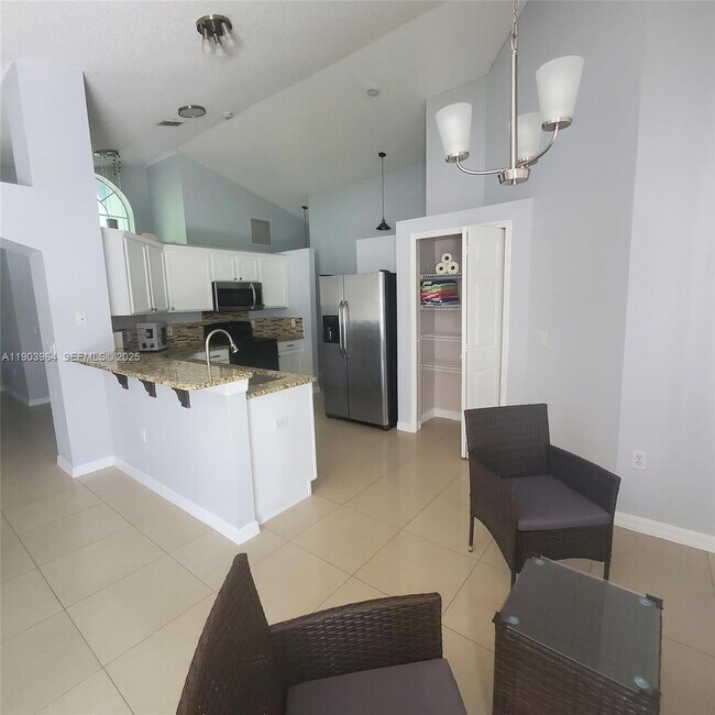 Foto del edificio - 2505 Hybrid Ct