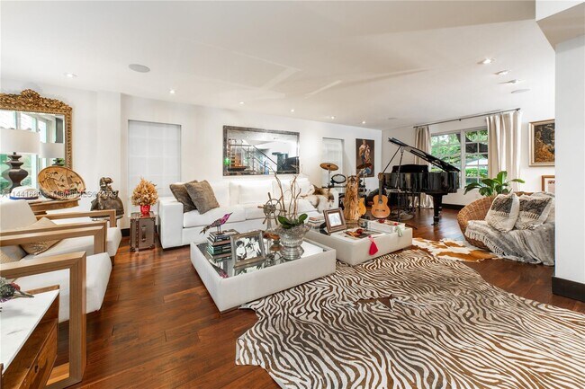Foto del edificio - 575 Bay Point Rd