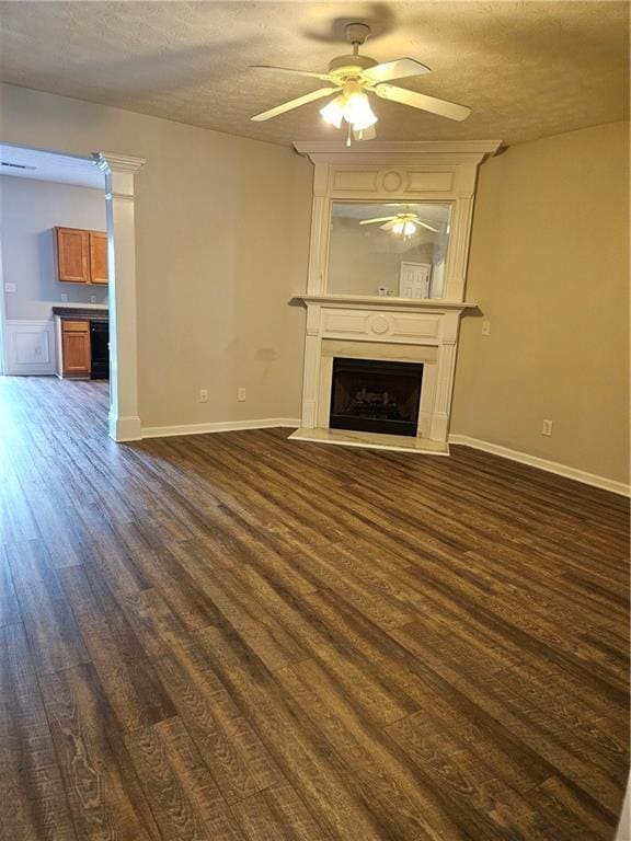 Foto del edificio - 3884 Grovemont Pl