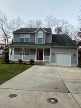 Building Photo - 309 Vine Ave