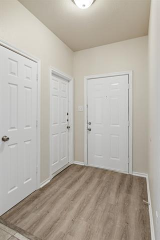 Building Photo - 6317 Rockhaven Dr