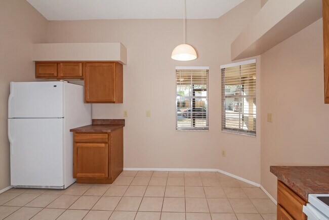 Foto del edificio - 12906 Longcrest Dr