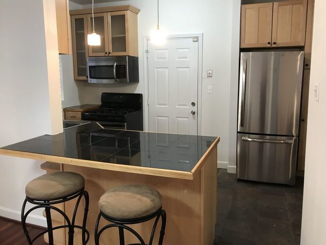 Foto del edificio - 4021 N Clarendon Ave