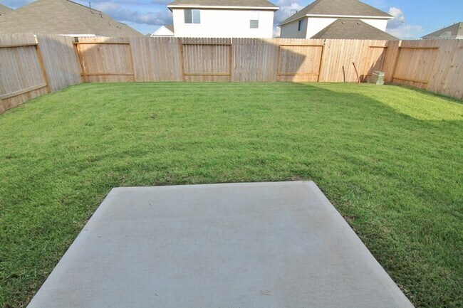 Building Photo - Daybreak - 12423 Sunset Ridge Ln, Houston,...
