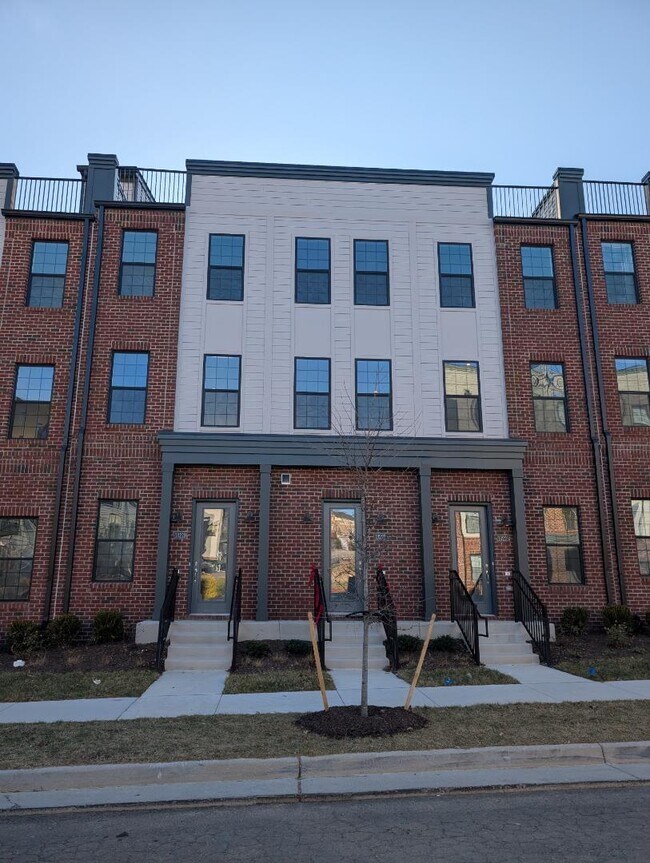 Foto del edificio - 13219 Garland Ln