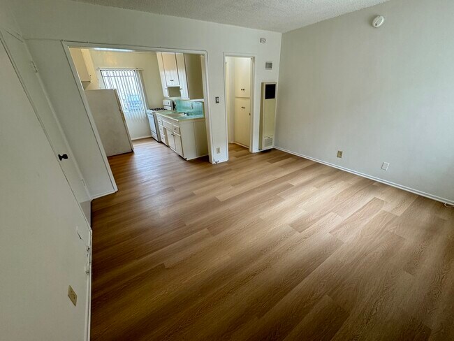 Foto del edificio - 5102 Inglewood Blvd