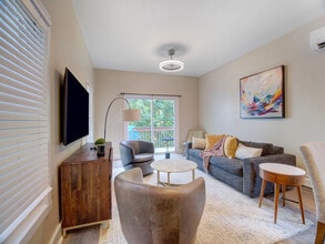 Building Photo - 24 Britton St