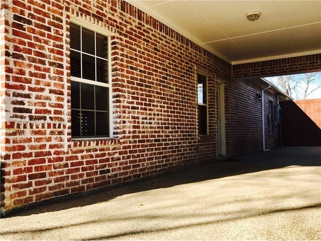 Foto del edificio - 7406 Concord Ave