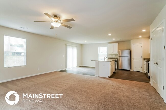 Building Photo - 724 Cider Ml Wy