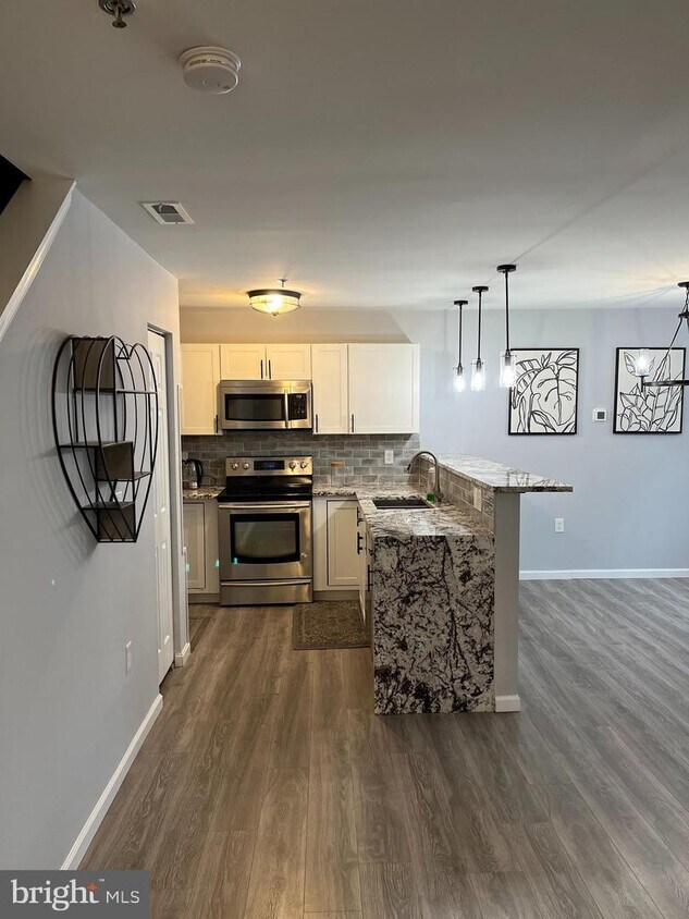 Foto principal - 534 McManus Way