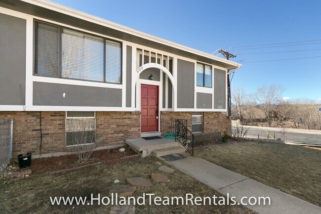 Building Photo - Updated Duplex in Castle Rock
