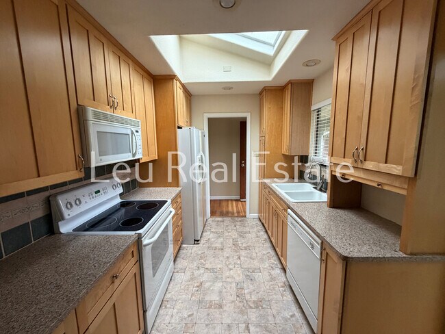 Foto del edificio - 108 Montrose Ct