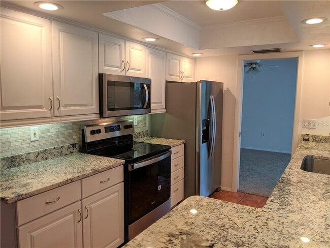 Building Photo - 2921 Captiva Dr