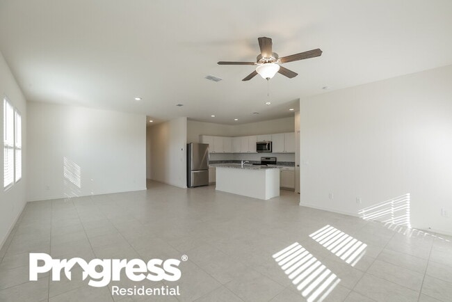 Building Photo - 18353 N Conquistador Dr