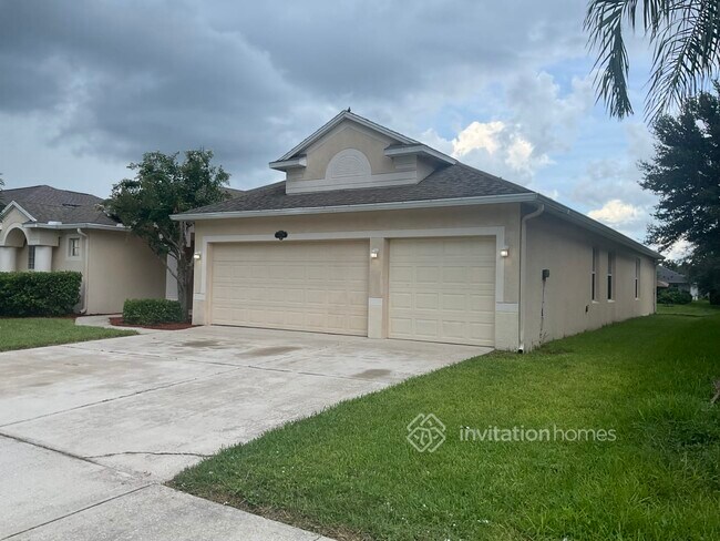 Building Photo - 1120 Hollister Dr