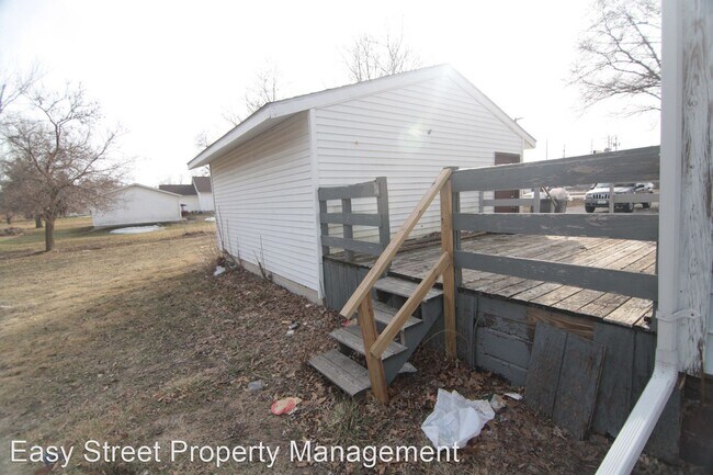 Building Photo - 3 br, 1 bath House - 1004 13th St.
