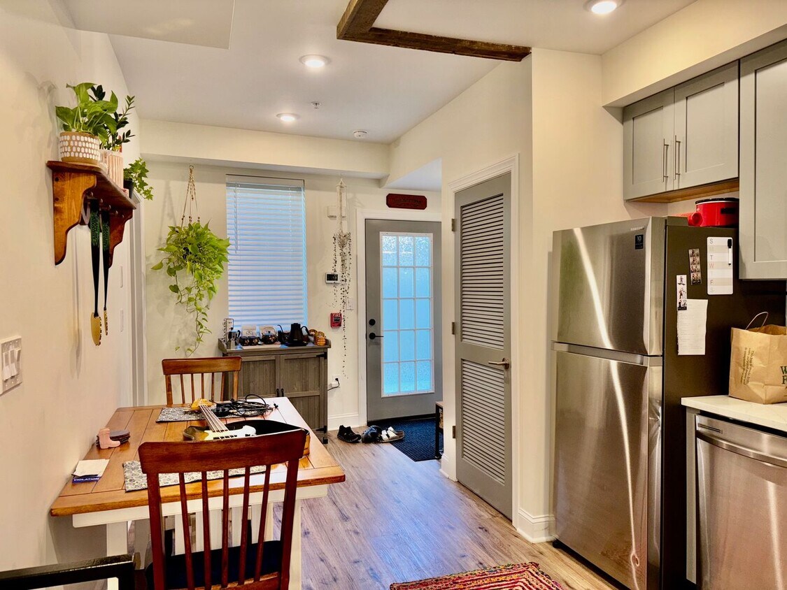 Foto principal - 511 Gorgas Ln