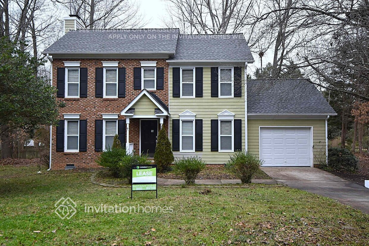 Foto principal - 3349 Daingerfield Dr