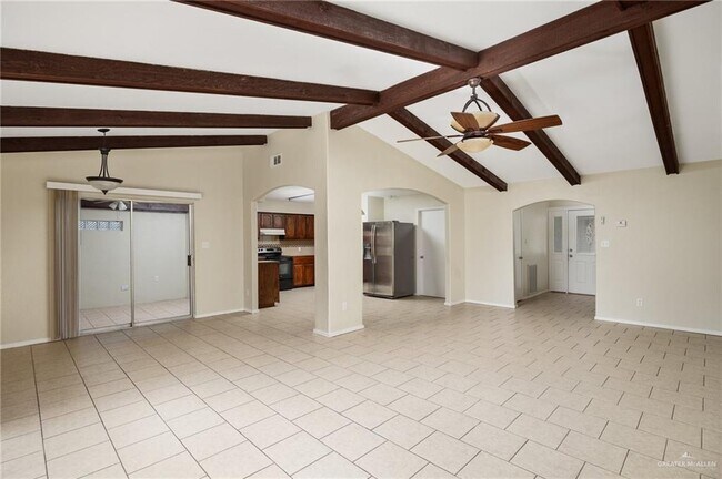 Building Photo - 1613 Goldcrest Ave