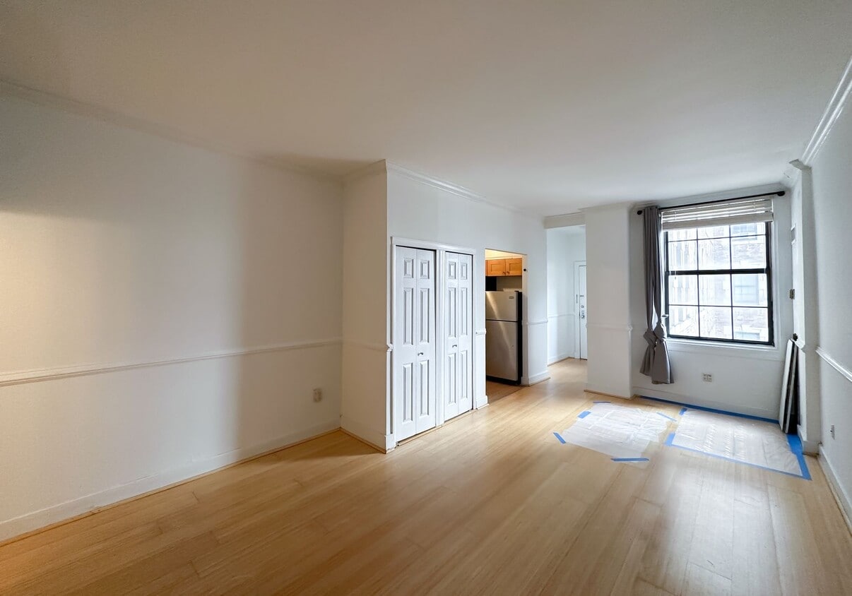 Primary Photo - Cozy Studio unit in Mid-Town Belvedere