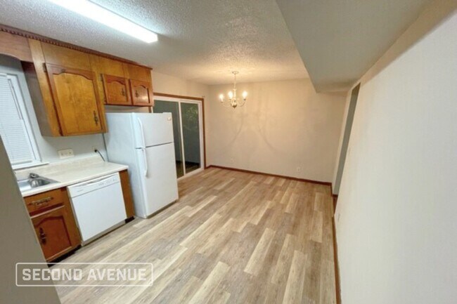 Foto del edificio - 4786 High Oak Dr