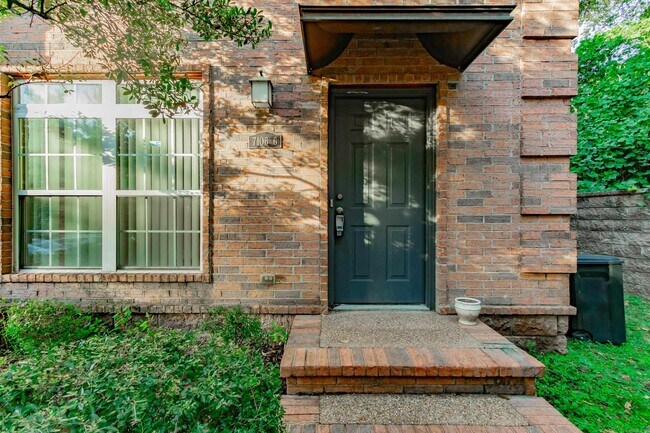 Foto del edificio - 7106 Ohio St