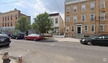 Building Photo - 474 Grant Ave