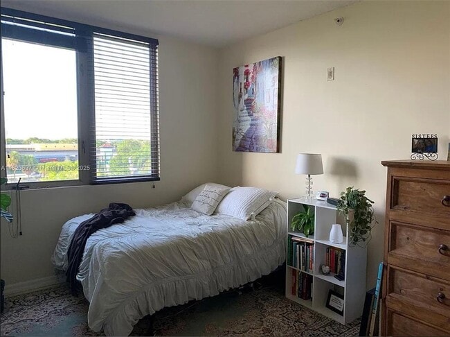 Foto del edificio - 2630 SW 28th St