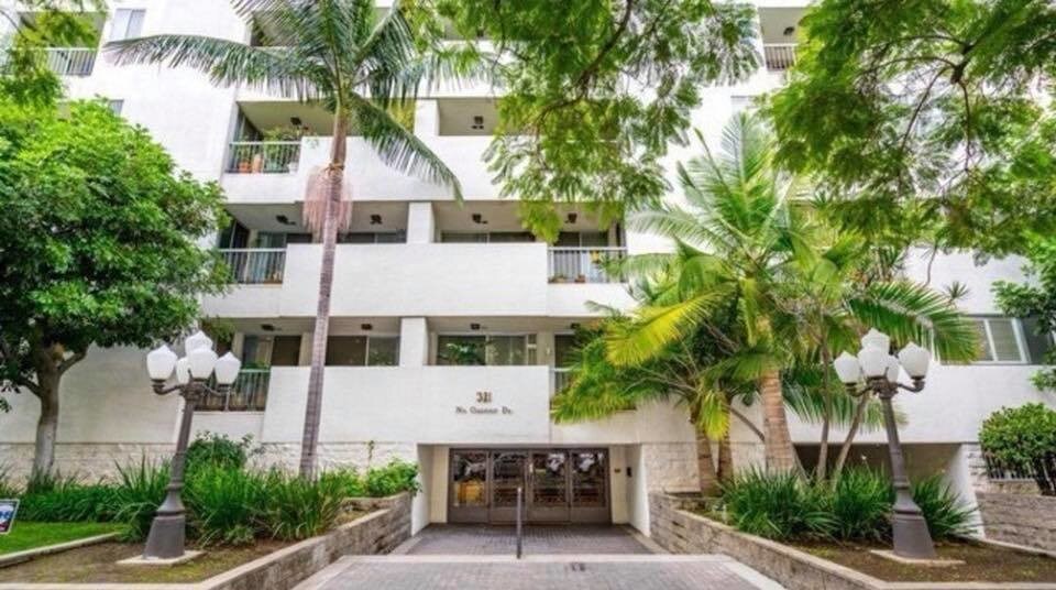 Foto principal - 321 N Oakhurst Dr