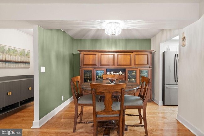Building Photo - 7651 Tremayne Pl