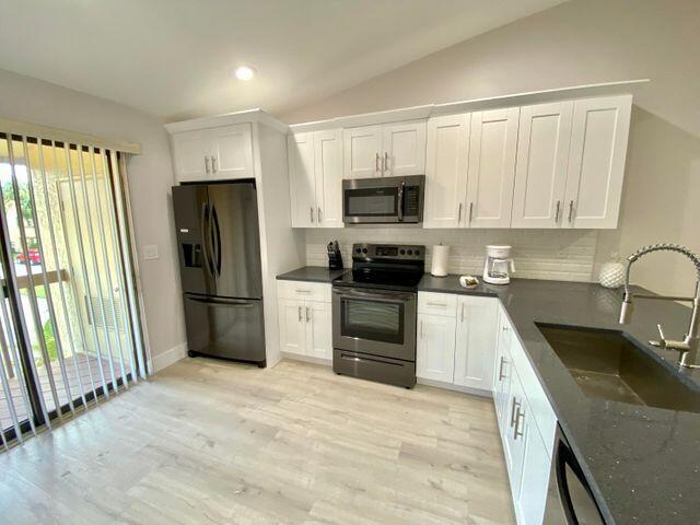 Foto del edificio - 13065 Albright Ct