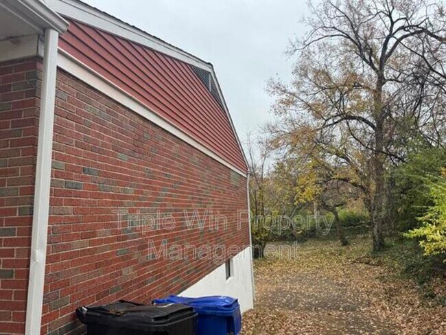 Foto del edificio - 8000 Noel Ct