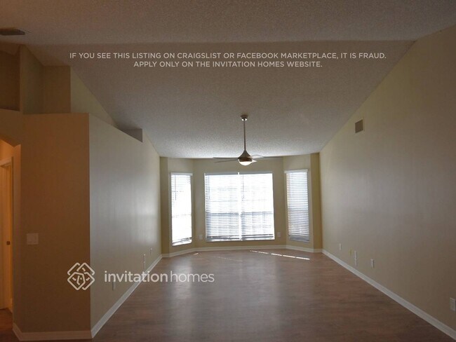Foto del edificio - 817 Emerald Way