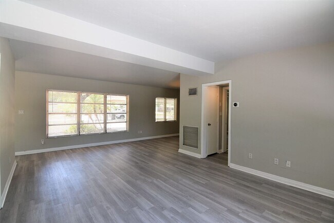 Foto del edificio - UPDATED 3br 2ba near Orlando's HOURGLASS D...