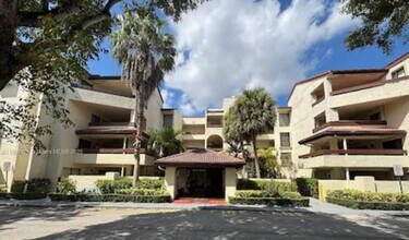 Building Photo - 8820 SW 123rd Ct