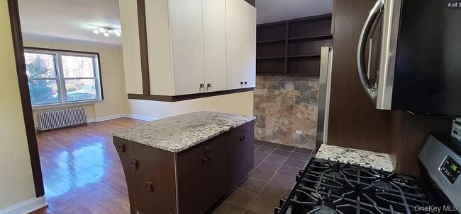 Foto del edificio - 141-12 78th Rd