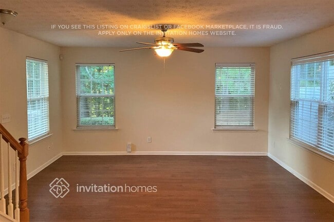 Foto del edificio - 566 Windcroft Cir NW